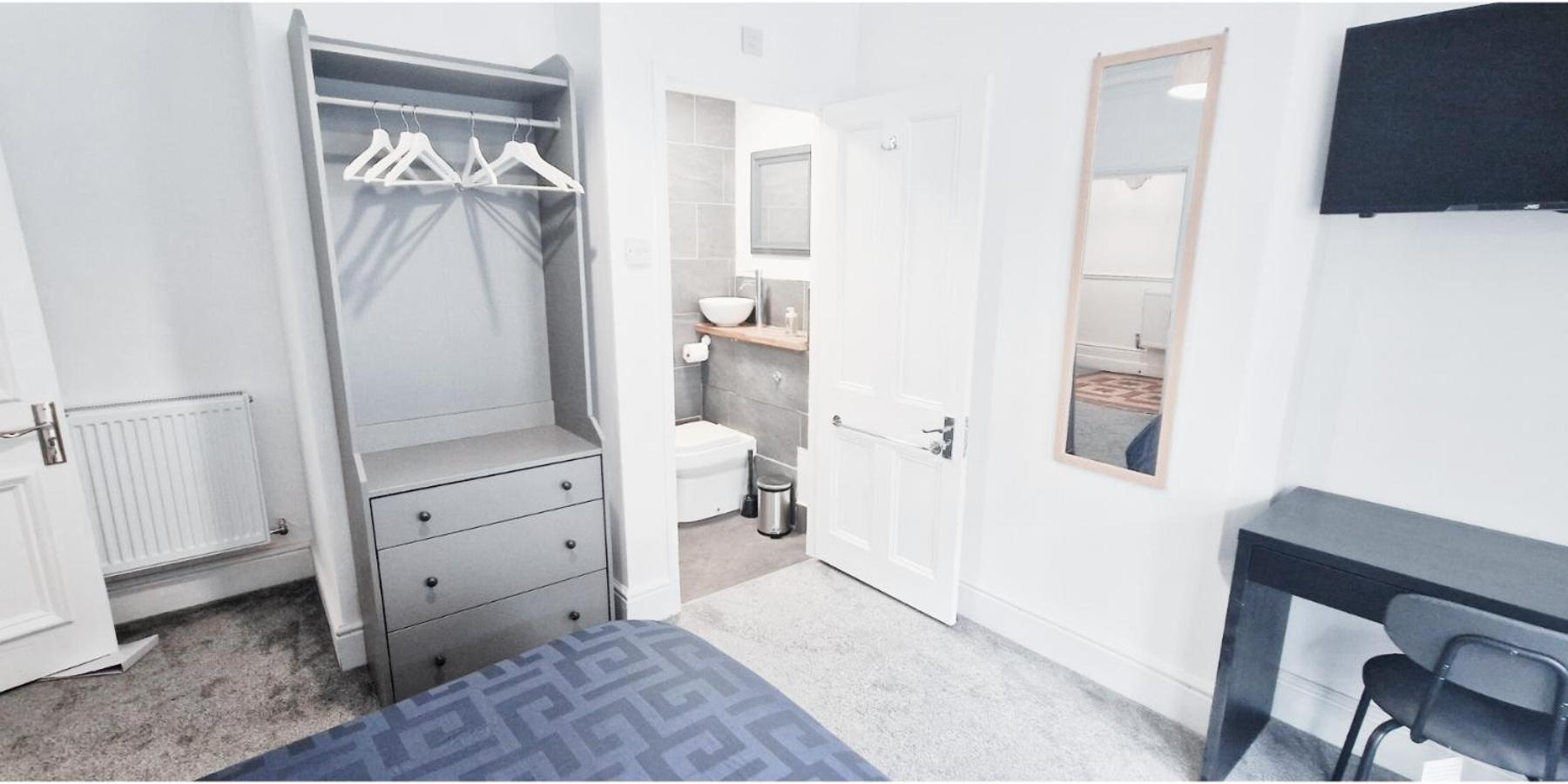 Double Room In Modern House Near ノッティンガム エクステリア 写真