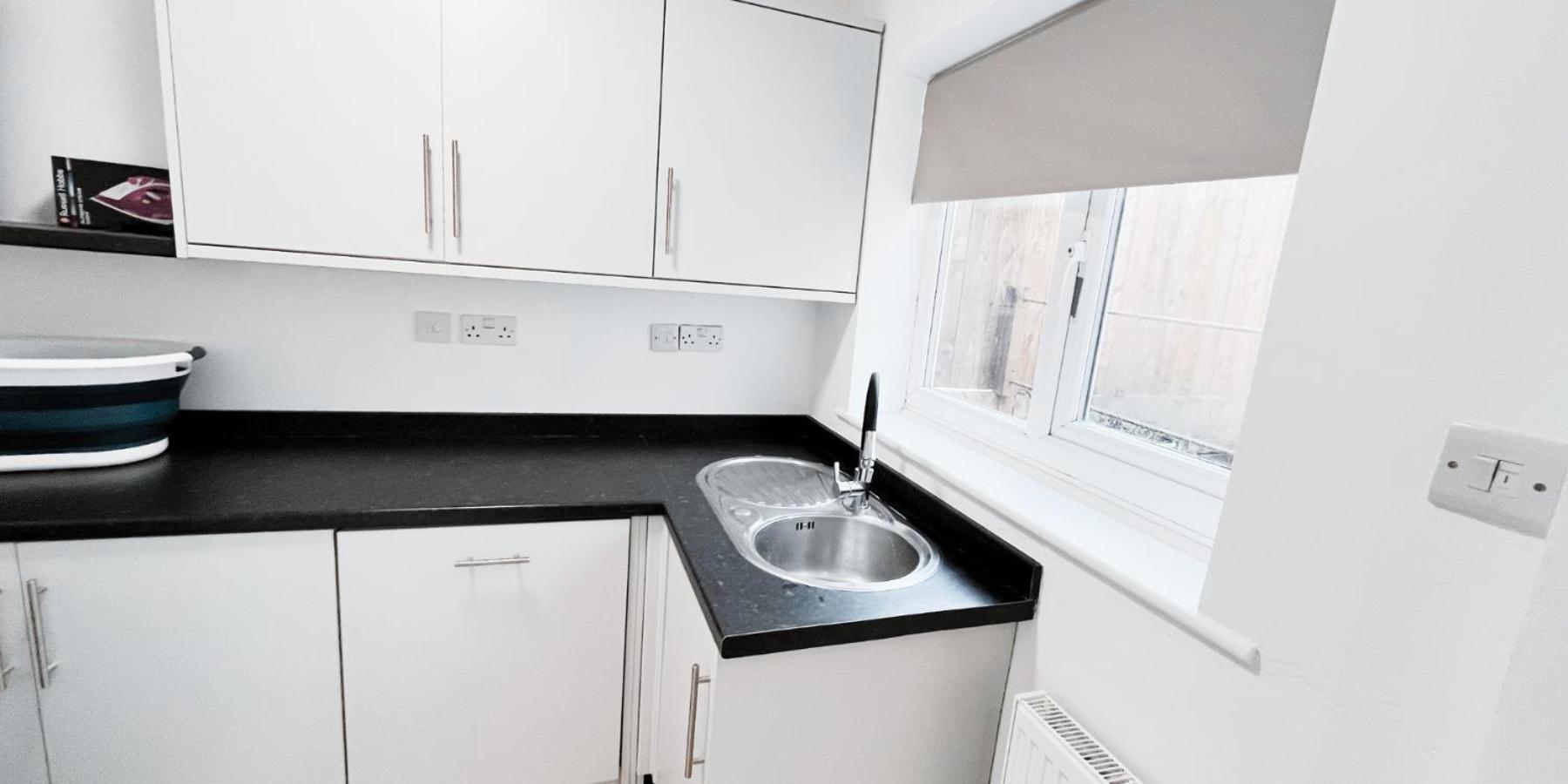 Double Room In Modern House Near ノッティンガム エクステリア 写真