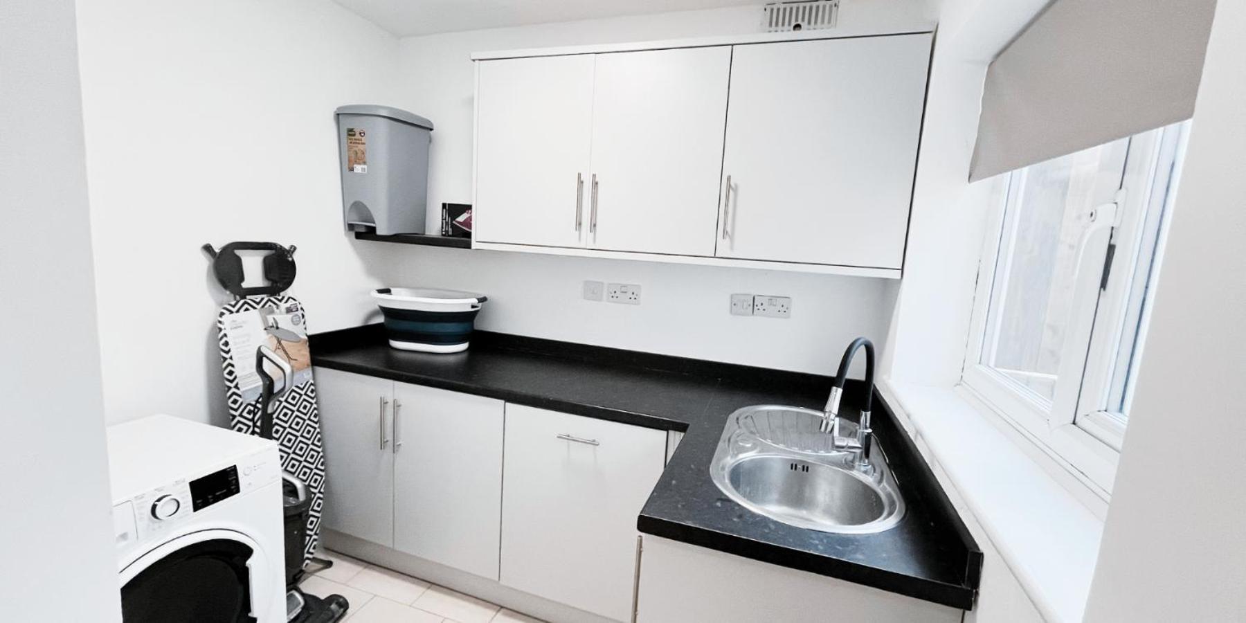 Double Room In Modern House Near ノッティンガム エクステリア 写真