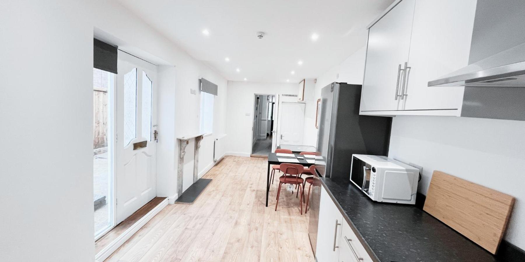 Double Room In Modern House Near ノッティンガム エクステリア 写真